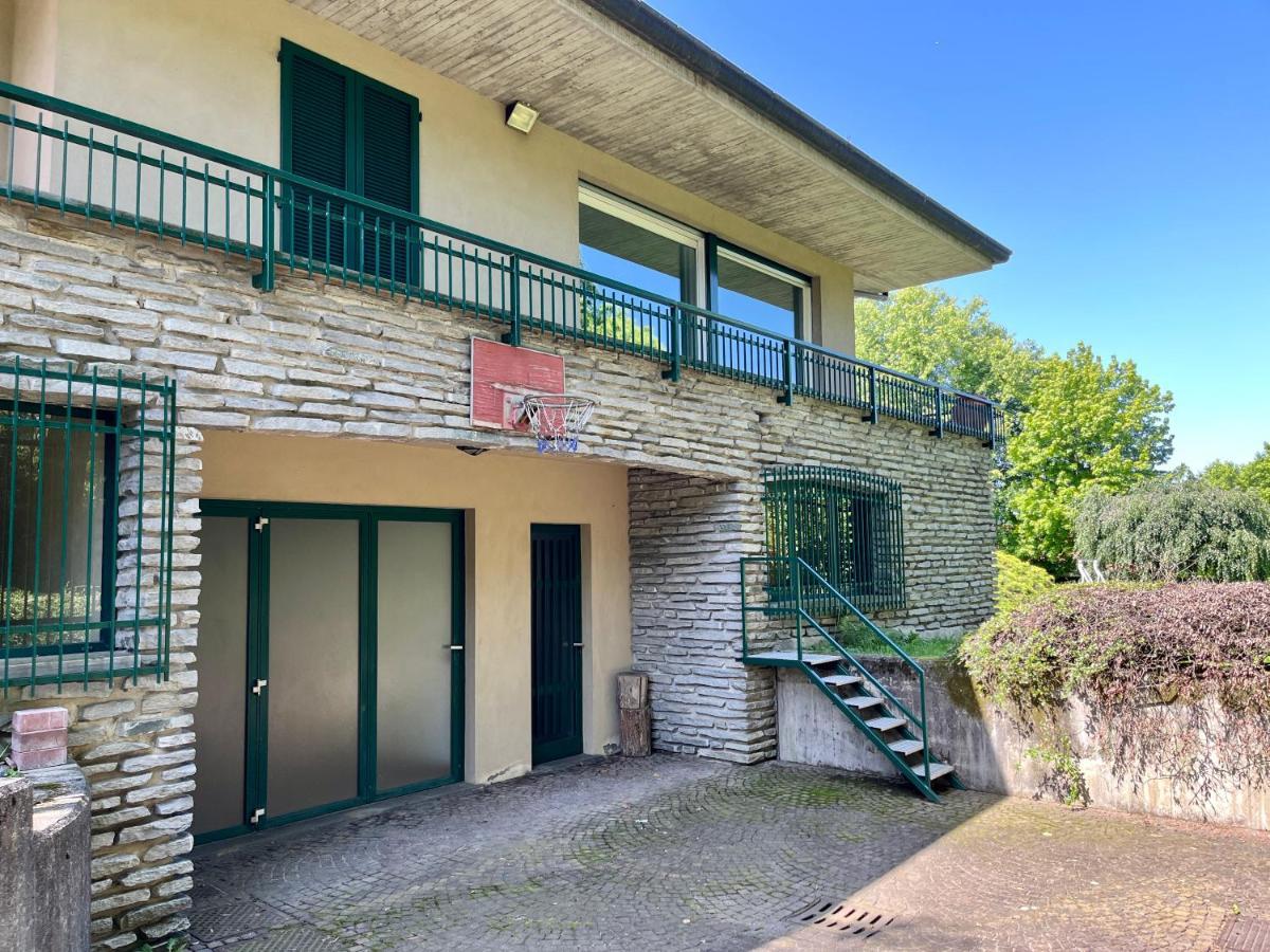 Lukas Home Con Il Cuore Appartamento 3 Camere Al Piano Terra E Appartamento 1 Camera In Taverna Merone Exterior photo